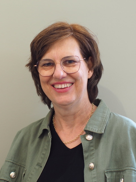 ANJA BALLHAUSE